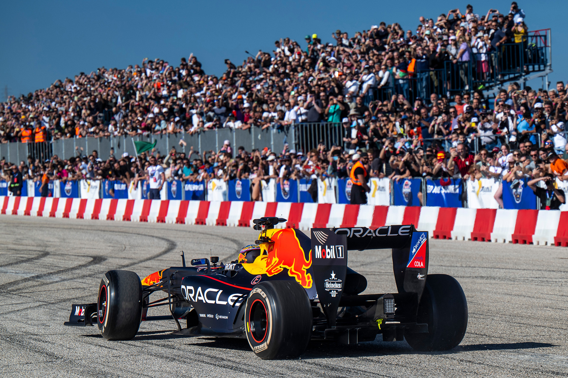 Patrick Friesacher performs during the Red Bull Showrun by Alumil in Athens, Greece on May 31, 2025. // Mihai Stetcu / Red Bull Content Pool // SI202505310697 // Usage for editorial use only //