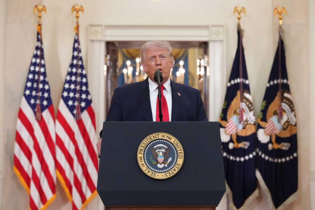 President Donald Trump speaks about the Iran war from the Cross Hall of the White House on Wednesday, April 1, 2026, in Washington. (AP Photo/Alex Brandon, Pool)