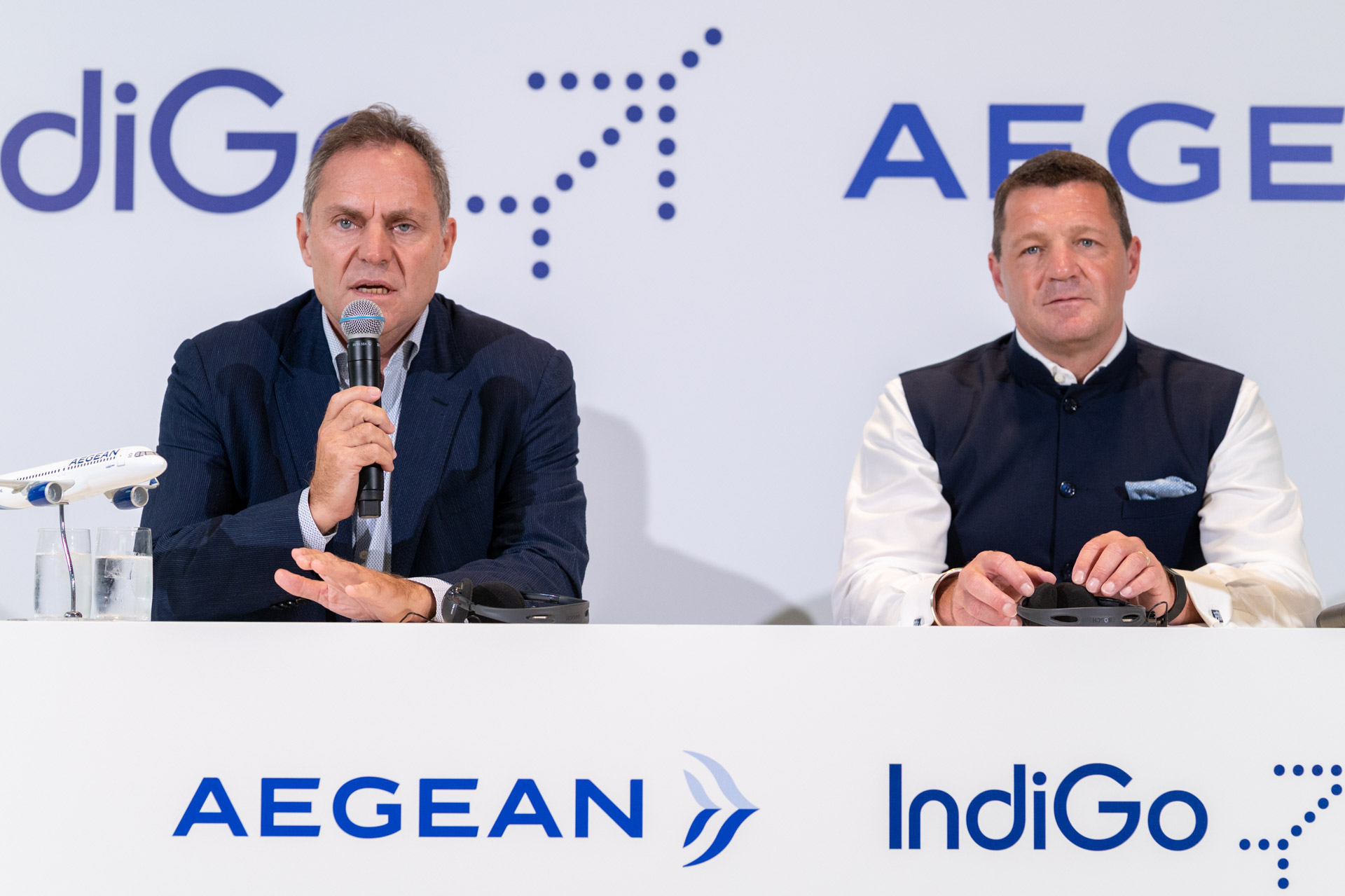 Mr_Vassilakis_Chairman_of_AEGEAN_Pieter_Elbers_CEO_of_IndiGo_L-R_photo_1.jpg