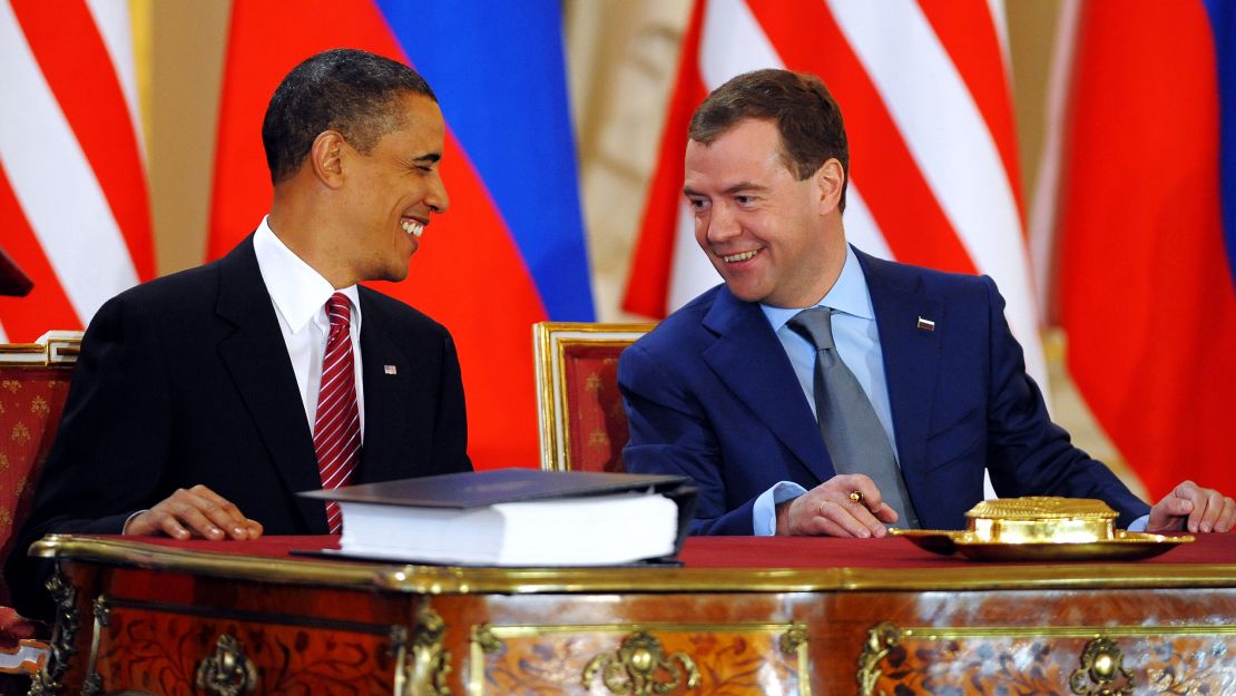 Obama_Medvedev.jpg