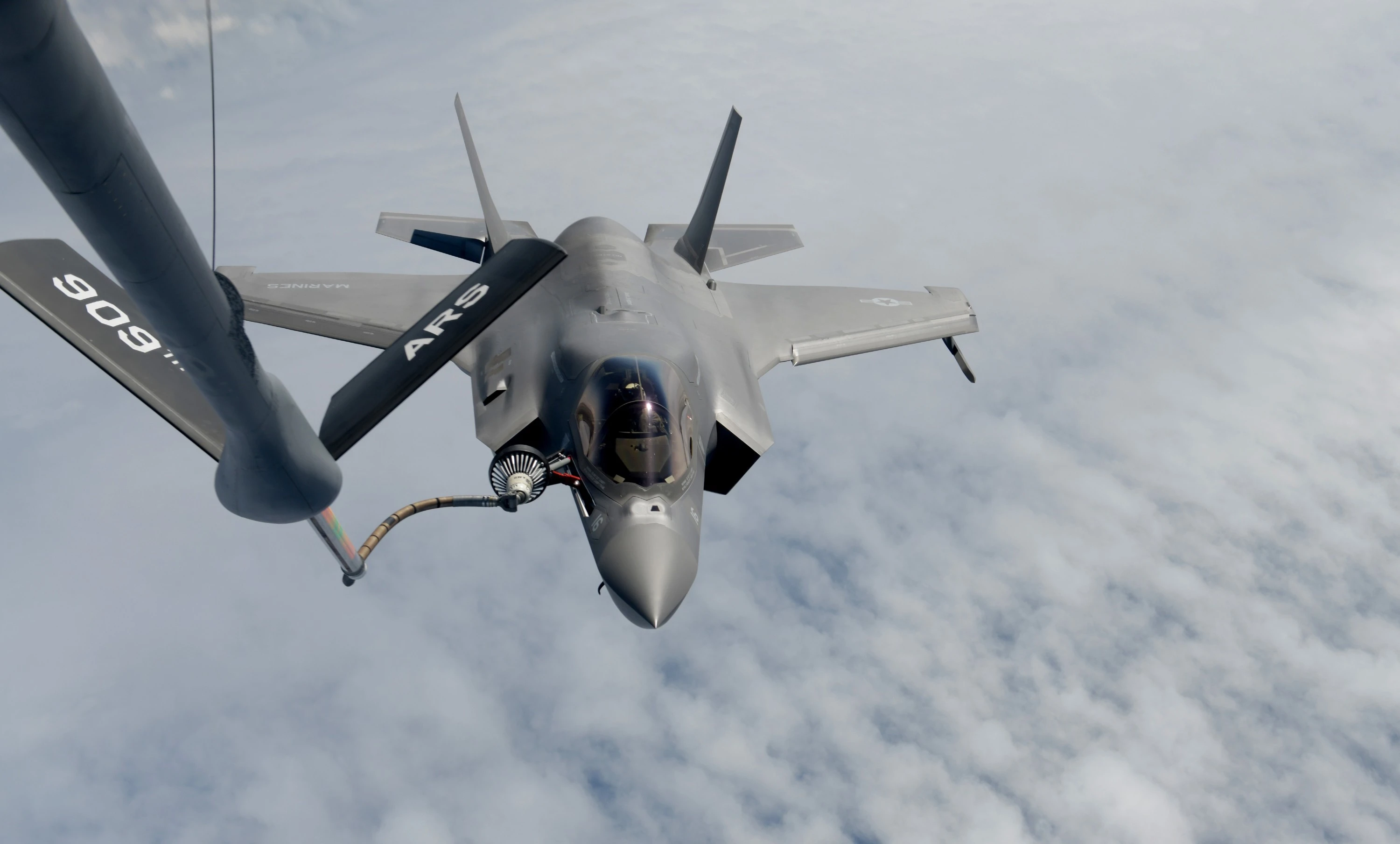 a-marine-corps-f-35b-refuels-during-a-training-exercise-over-the-pacific-ocean-near-japan-staff-sgt-daryn-murphy-u-s-air-fo.webp