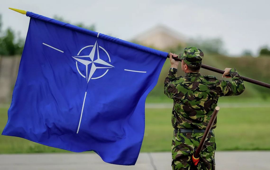 nato_flag.JPG