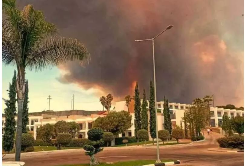 rodos_hotel_fire.JPG